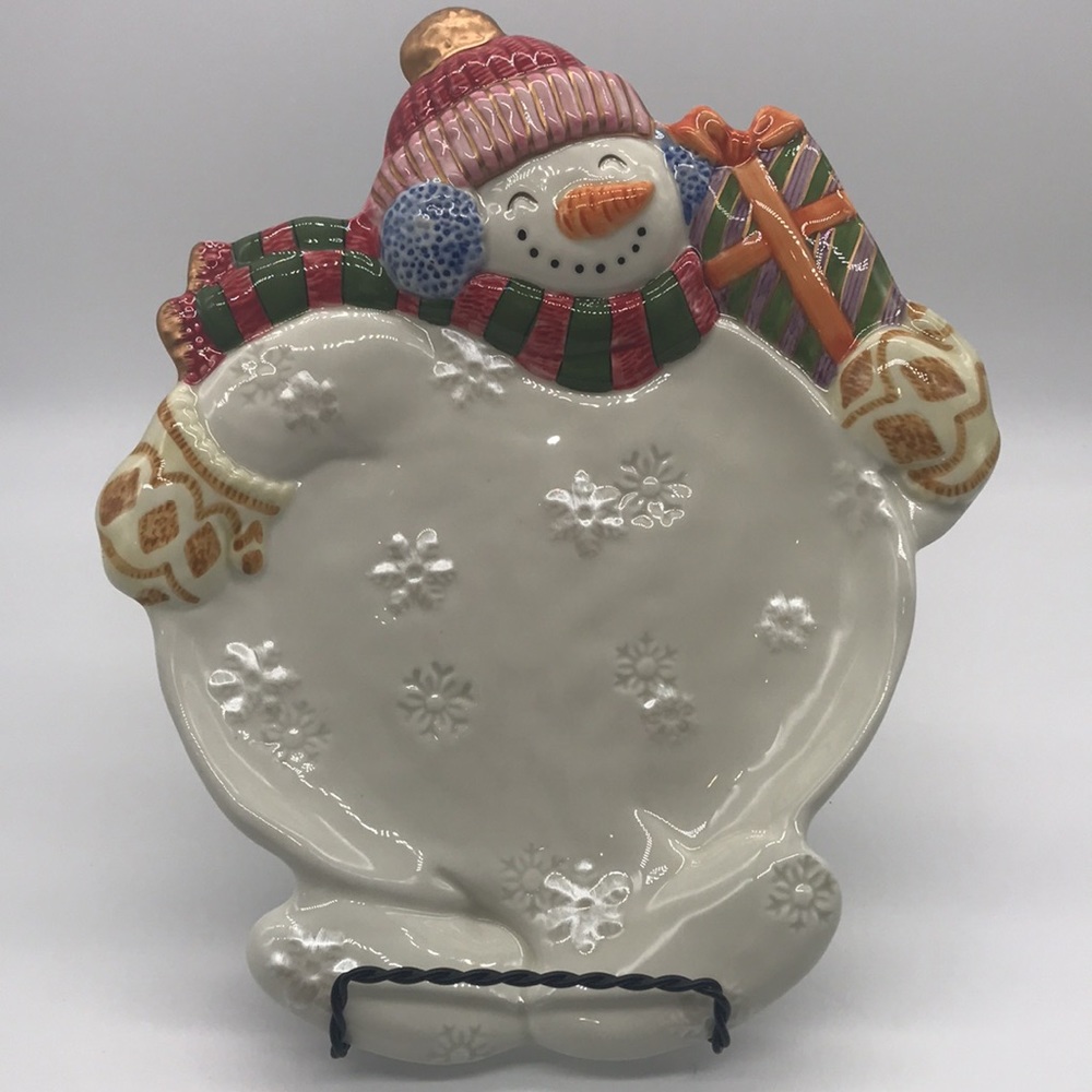 Fitz and Floyd Vintage Frosty Folks Canapé 10” plate. Snowman New in box